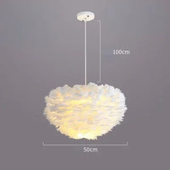 LED-Pendelleuchte im nordischen Federdesign