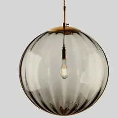 Moderne nordische Glaskugel-Pendelleuchte